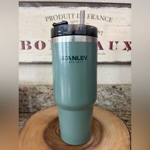 Stanley Classic Textured Hammerstone Green 30oz Double Walled Tumbler Lid Straw